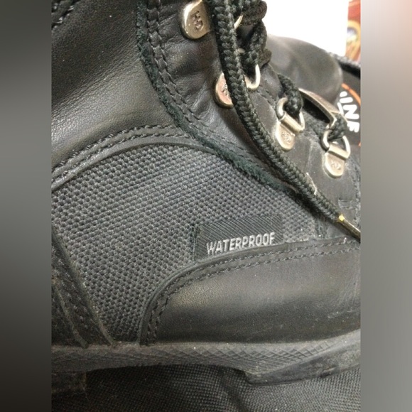 Harley-Davidson Waterproof Riding boot. Size 7.5 - Picture 9 of 12